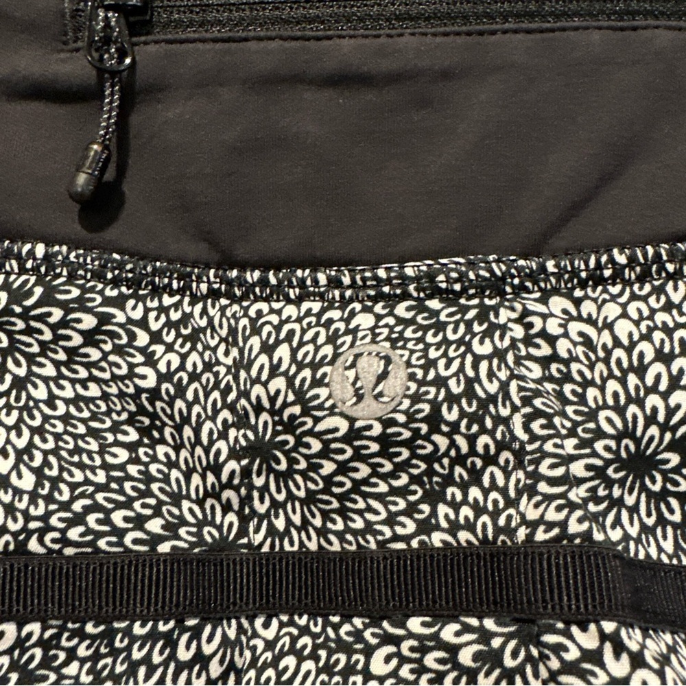 Lululemon Run: Womens 4 Pace Setter Skirt 4 way Stretch Plush Petal Black Ghost - Picture 5 of 11